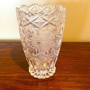 Crystal glass vase 🏺